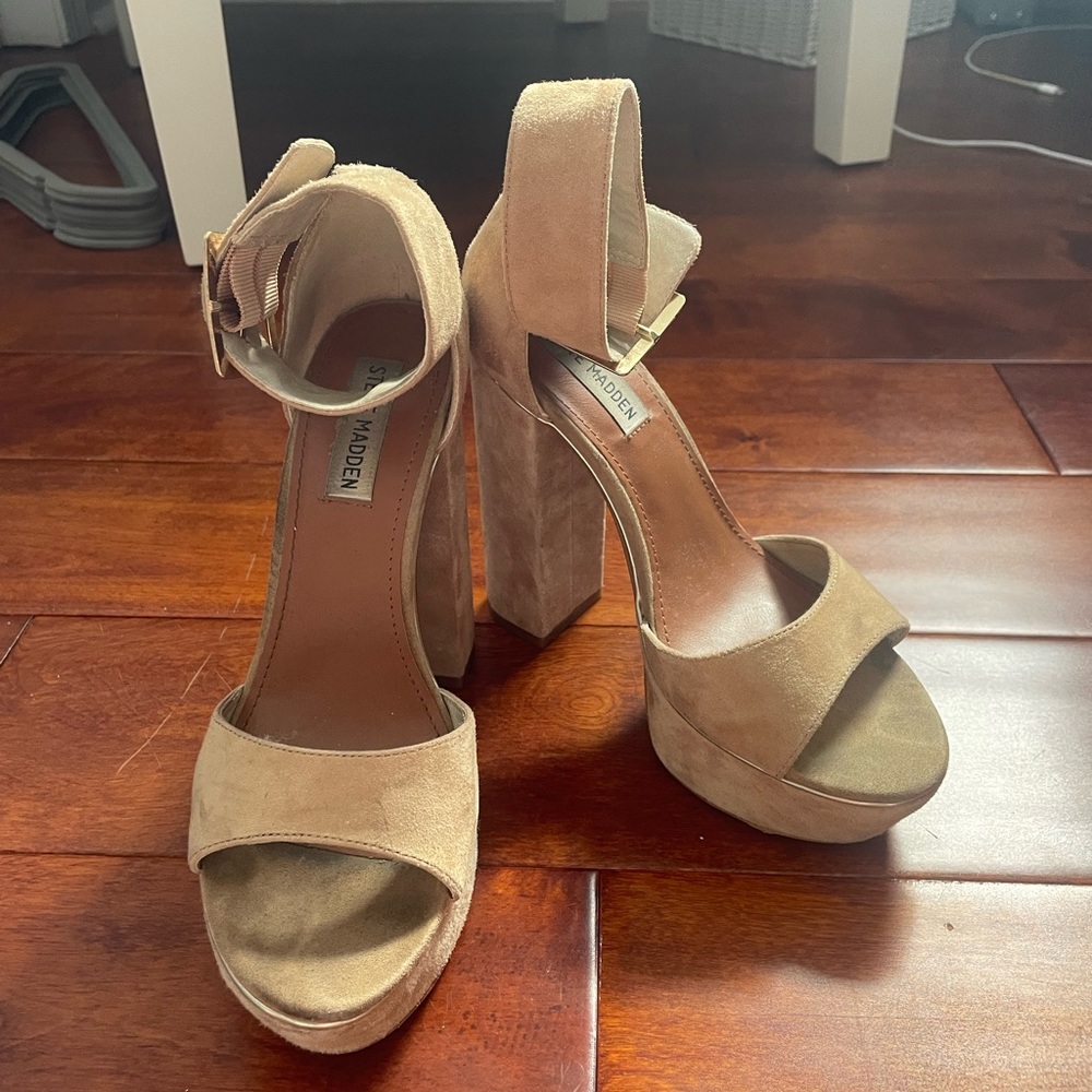 Steve Madden Kiree Platform Heels